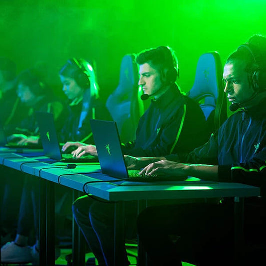 RAZER BlackShark V2 Pro 2023 Edition Wireless 7.1 Surround Gaming Headphones ( Black ) ( PC / Mobile / PS )