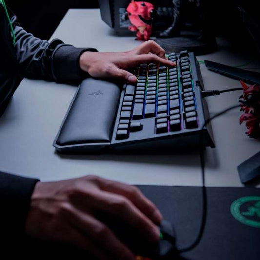 Razer Blackwidow Tournament Edition Chroma V2 Gaming Keyboard (Orange Switches)